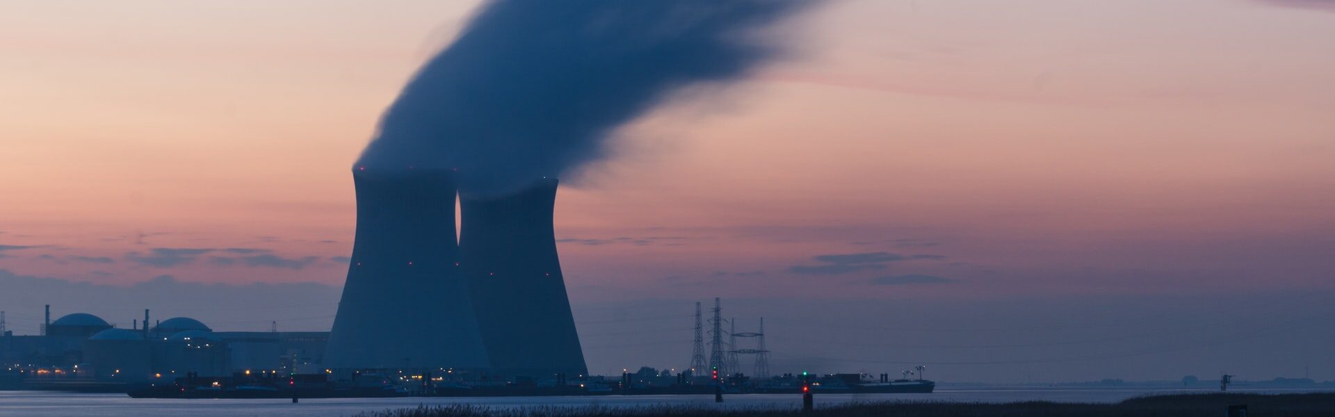 energia nuclear - Fontes de Energia não Renováveis: Conheça quais são e pra que elas servem