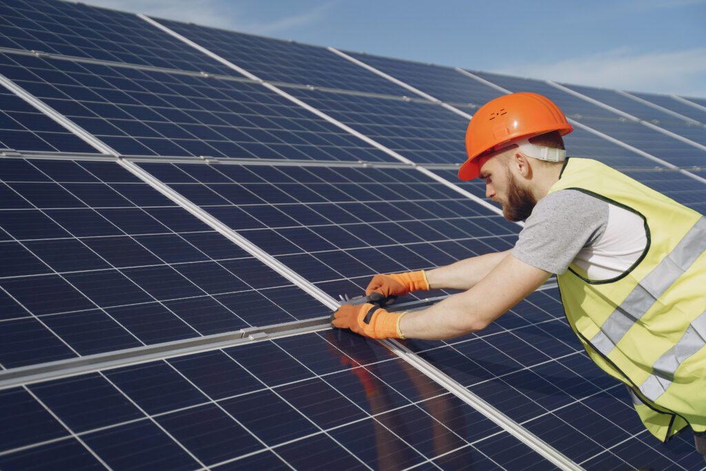 Como evitar acidentes em projetos de energia solar
