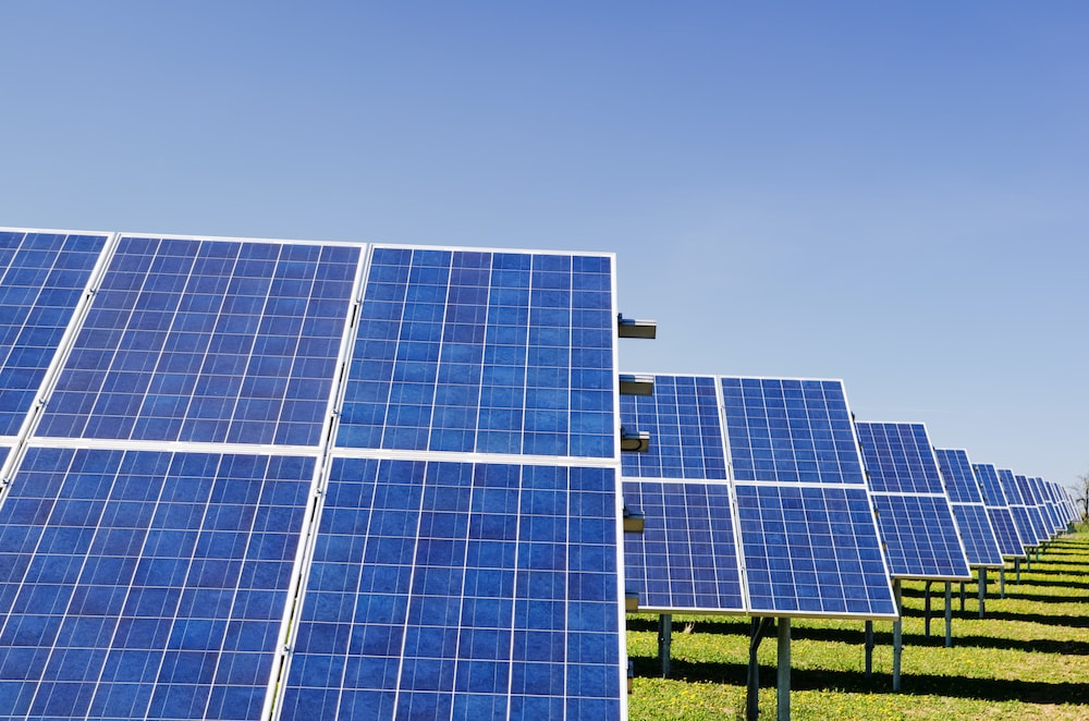energia solar se destaca entre as renováveis